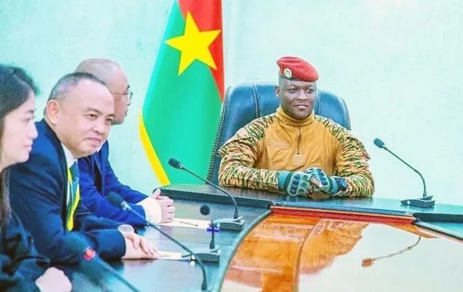 1727146968600250.jpg 2-1.jpg